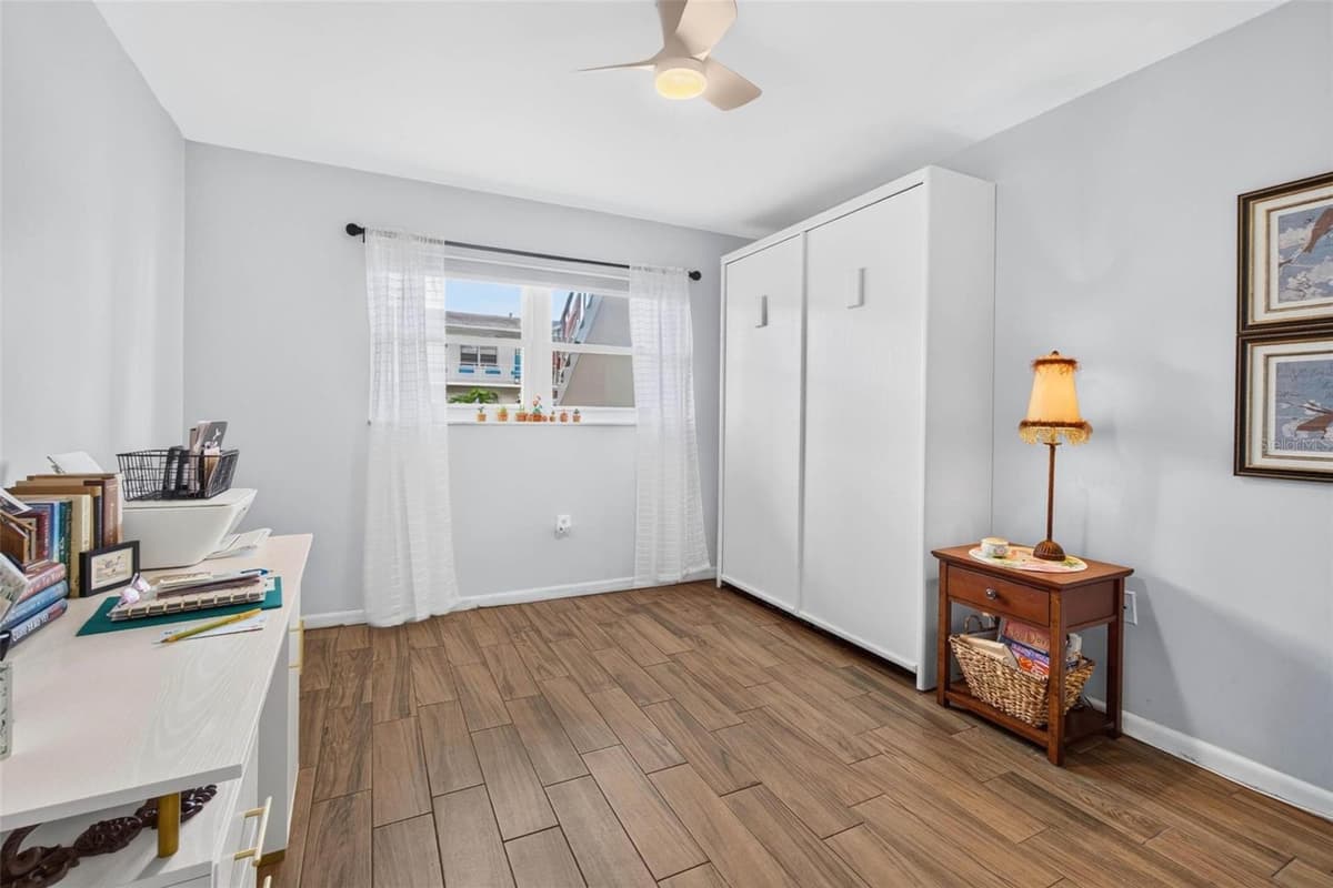 1900 58TH AVENUE — photo 17 of 27