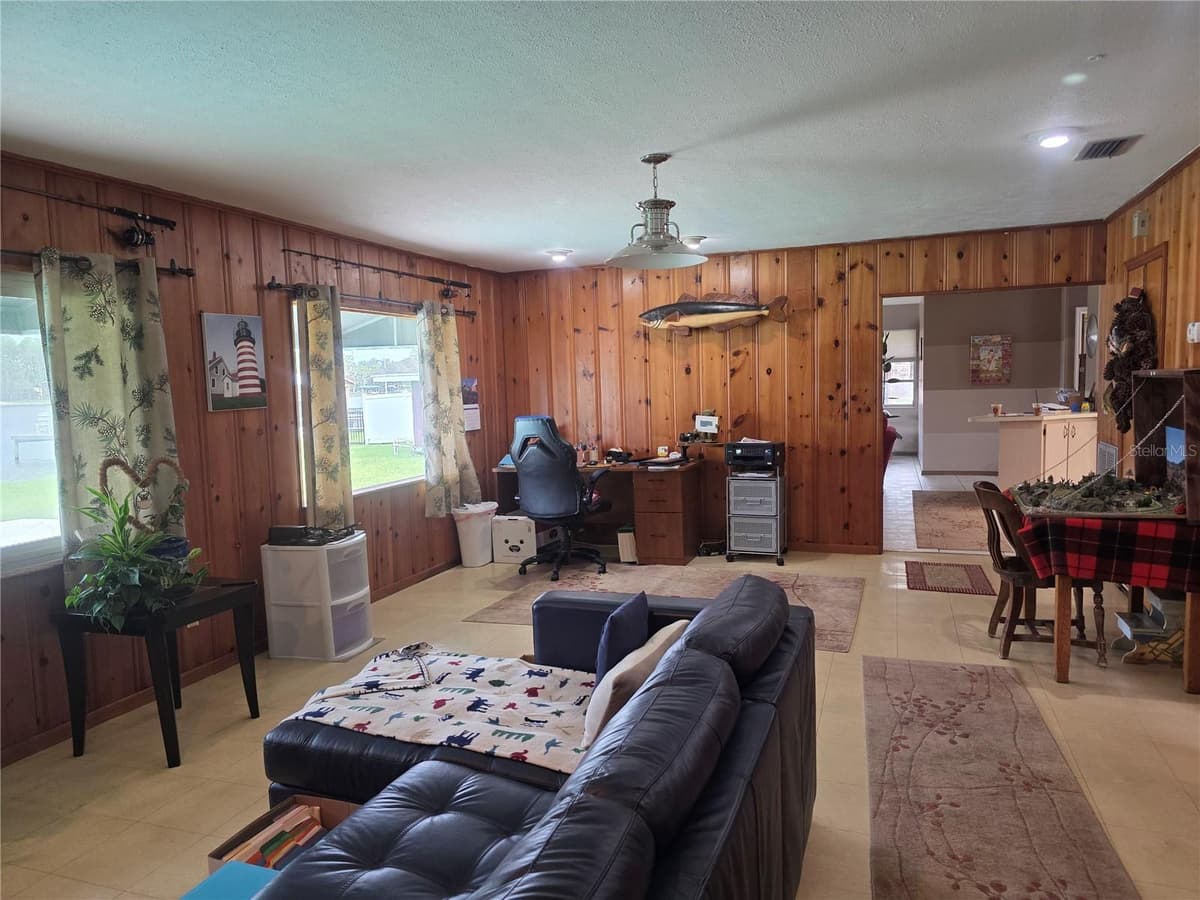 18714 ARBOR DRIVE — photo 7 of 23