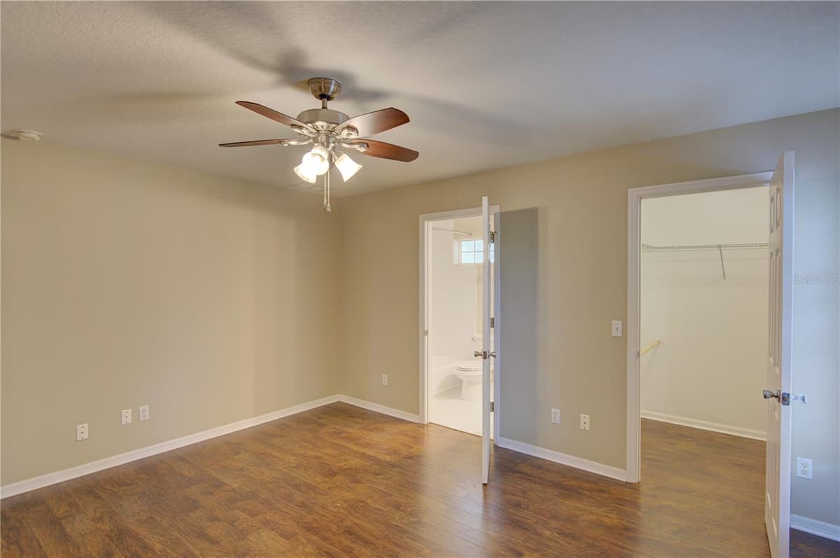 1360 CHRIS AVENUE — photo 20 of 32