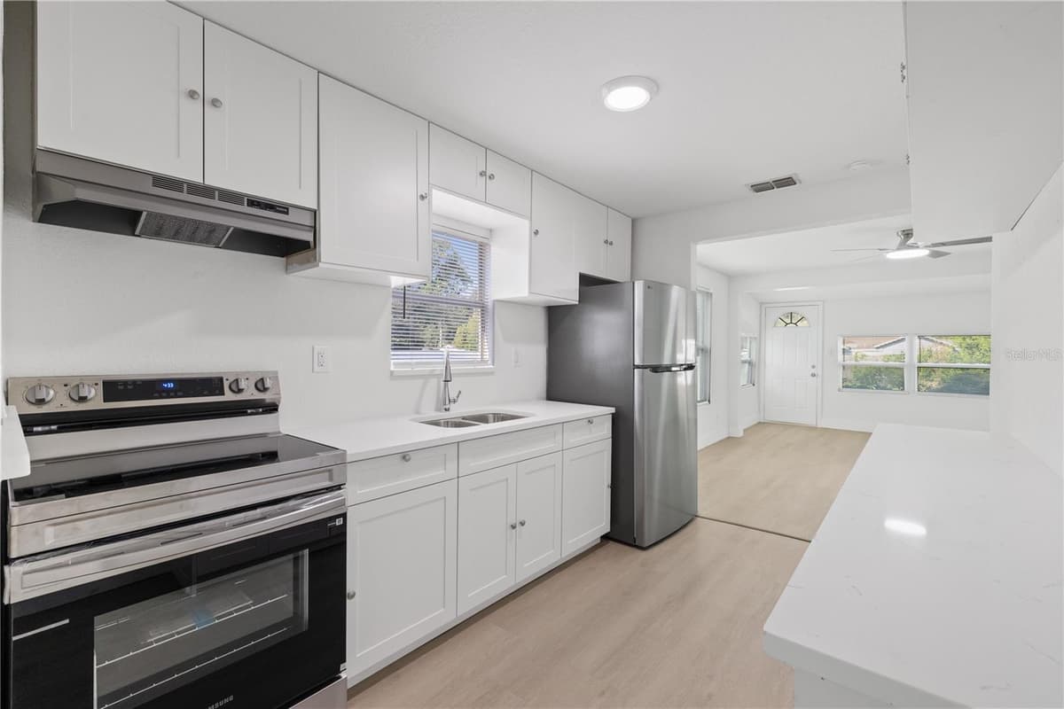 8714 BLVD — photo 8 of 28