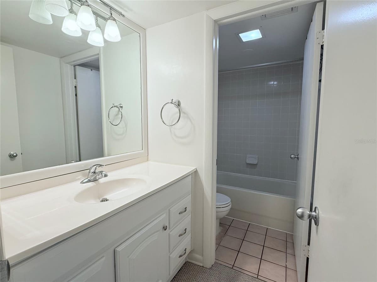 6206 DEWDROP WAY — photo 12 of 19