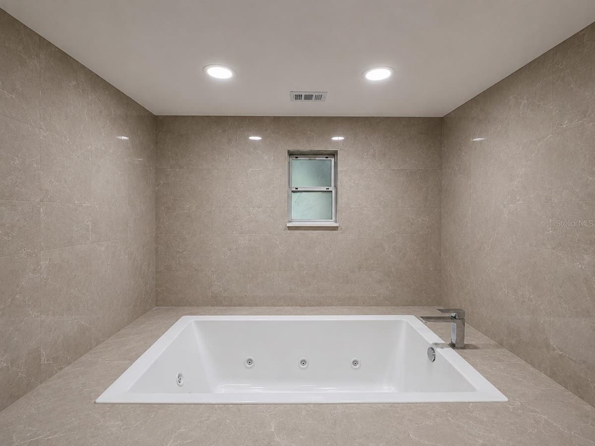 5419 DENVER STREET — photo 7 of 17