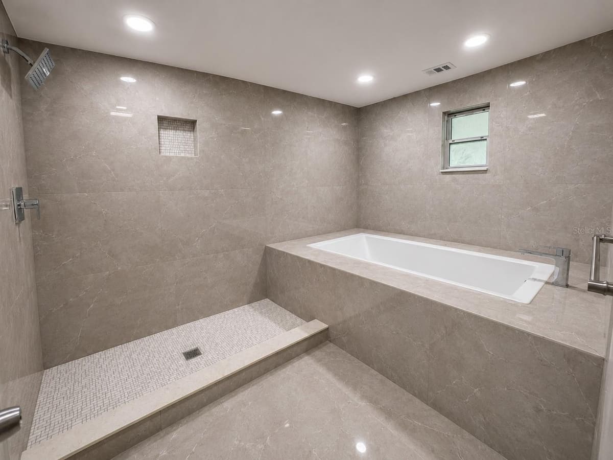 5419 DENVER STREET — photo 6 of 17