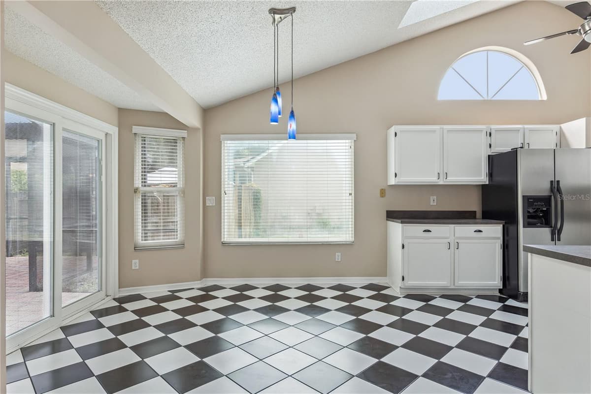 307 BENT WAY LANE — photo 18 of 44