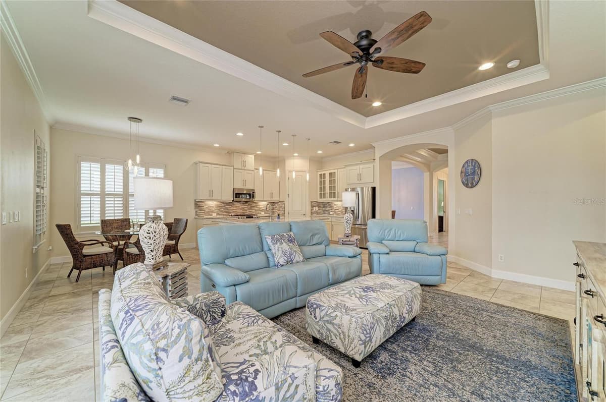 13321 SORRENTO WAY — photo 19 of 80