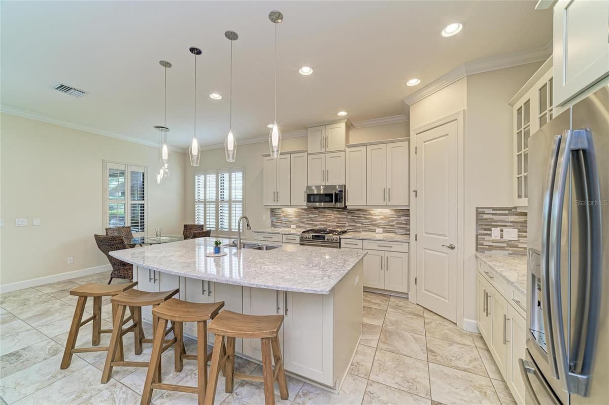 13321 SORRENTO WAY — photo 20 of 80
