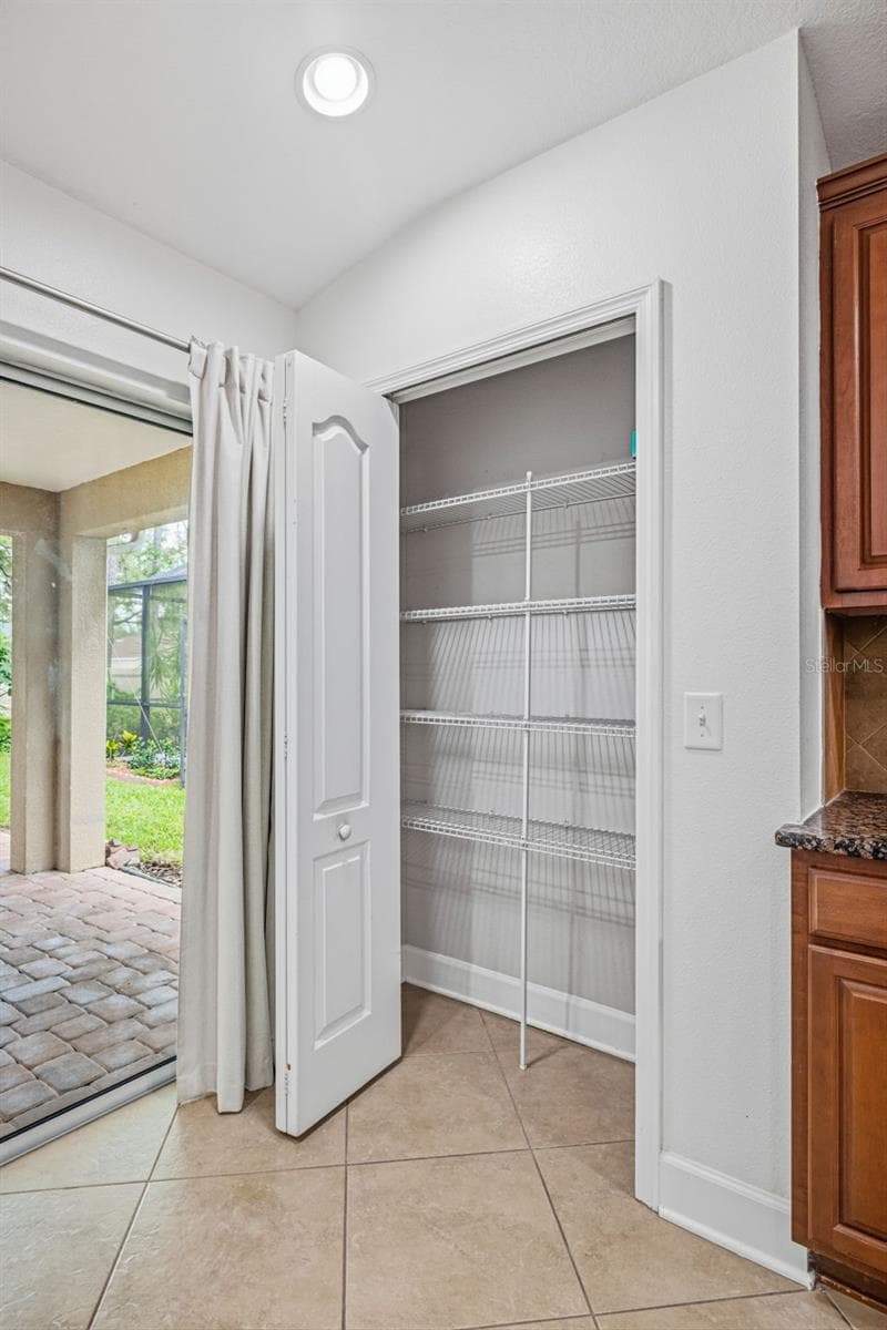 7861 TUSCANY WOODS DRIVE — photo 16 of 45