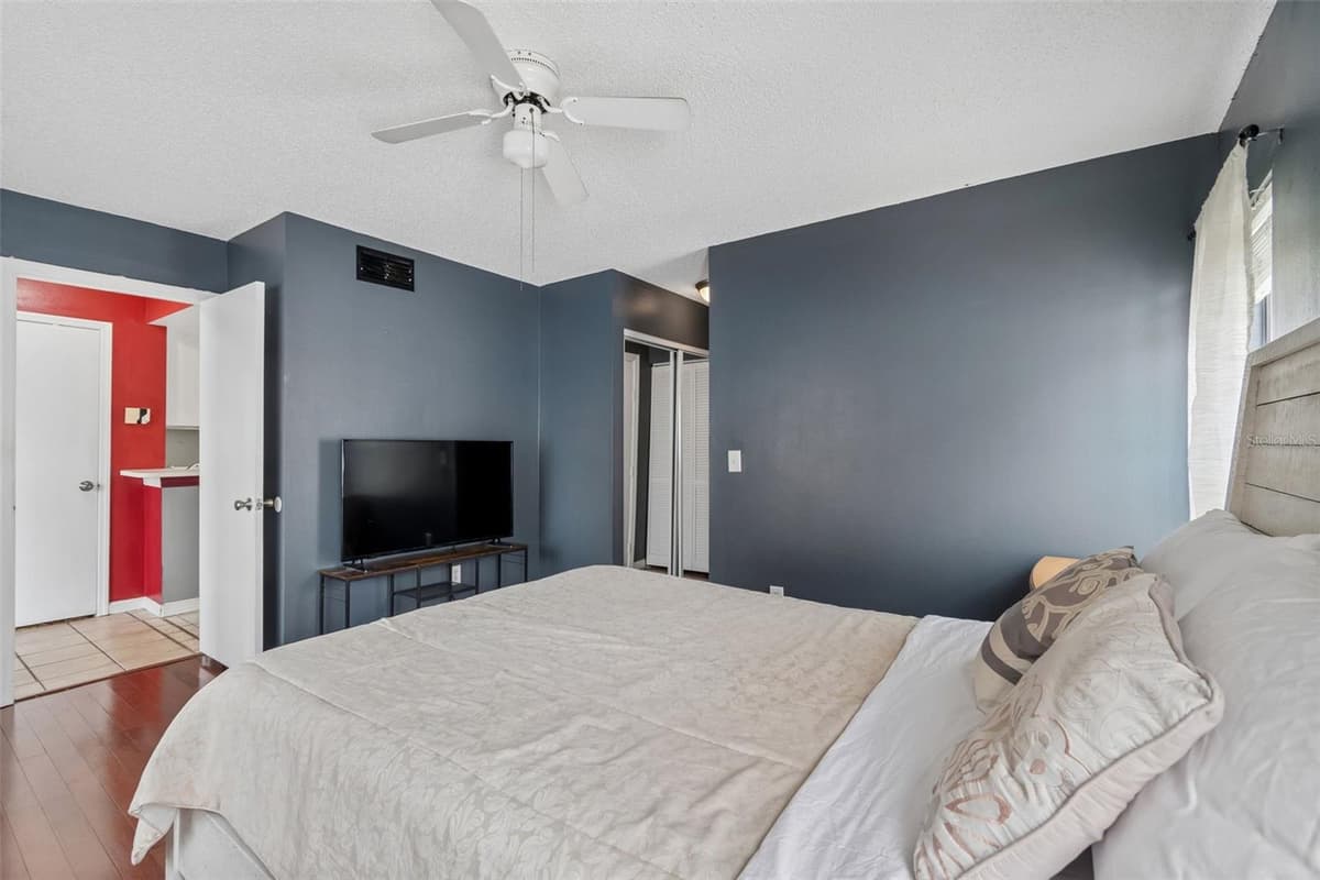 5485 FRIARSWAY DRIVE — photo 17 of 78