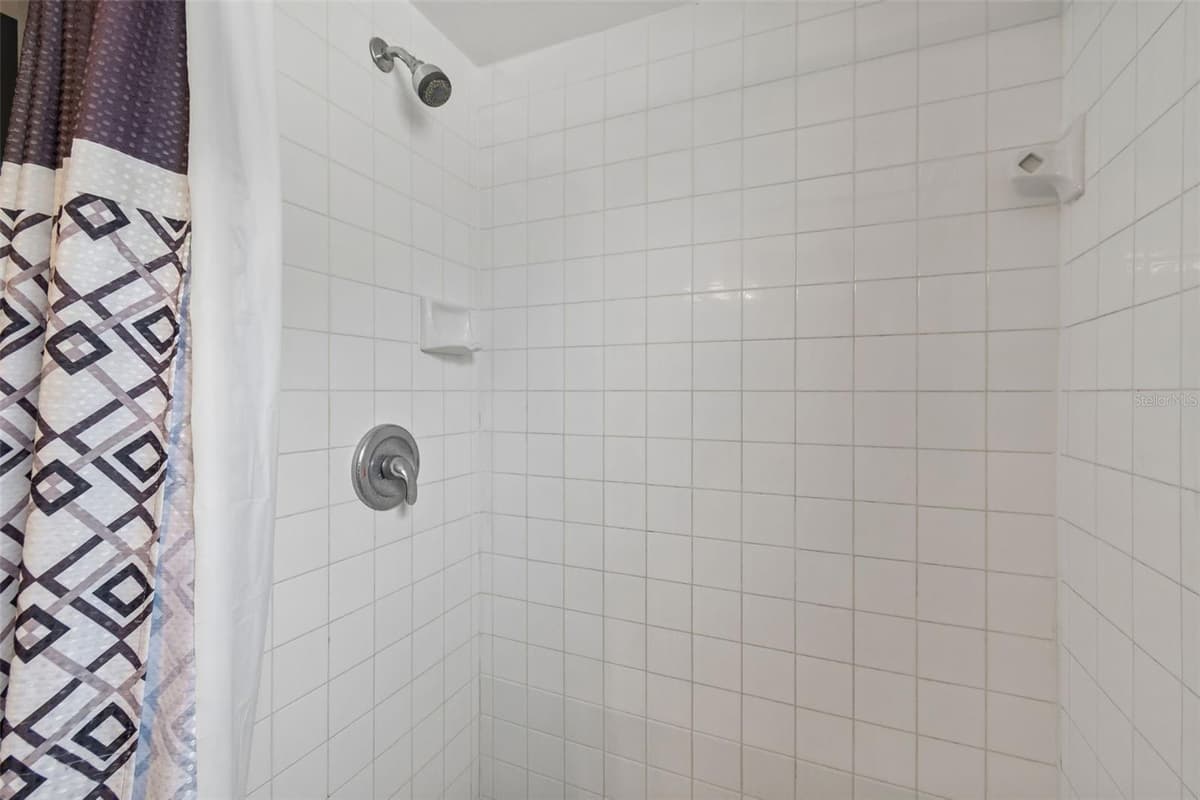 5485 FRIARSWAY DRIVE — photo 19 of 78