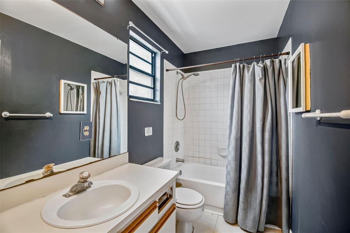 5485 FRIARSWAY DRIVE — photo 33 of 78