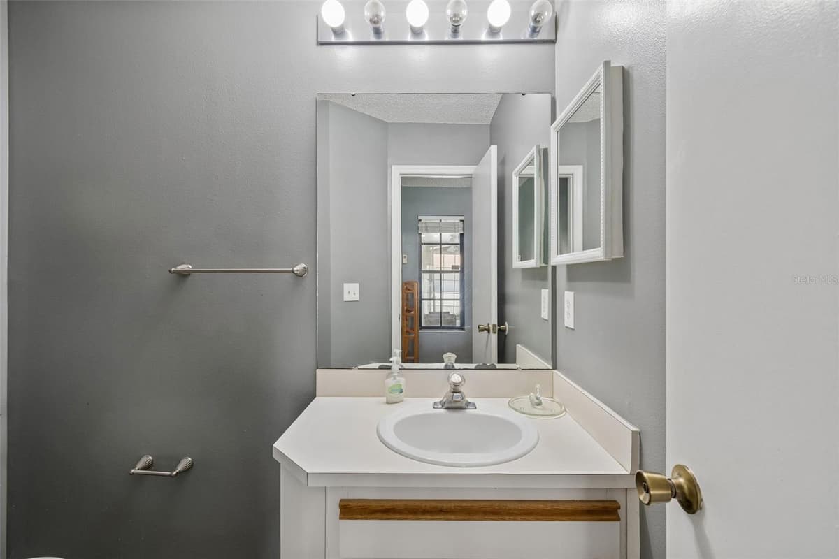 5485 FRIARSWAY DRIVE — photo 39 of 78