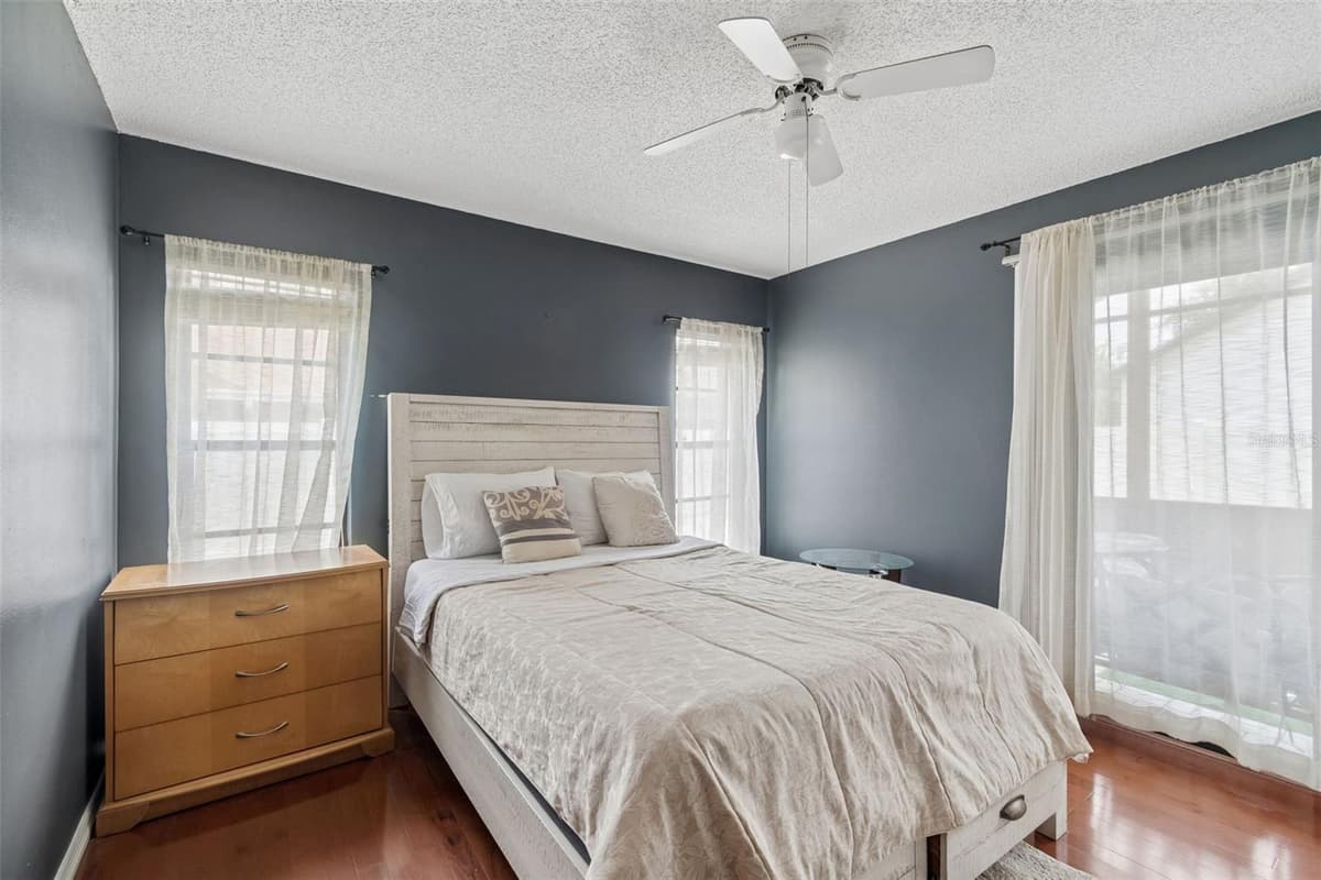 5485 FRIARSWAY DRIVE — photo 15 of 78