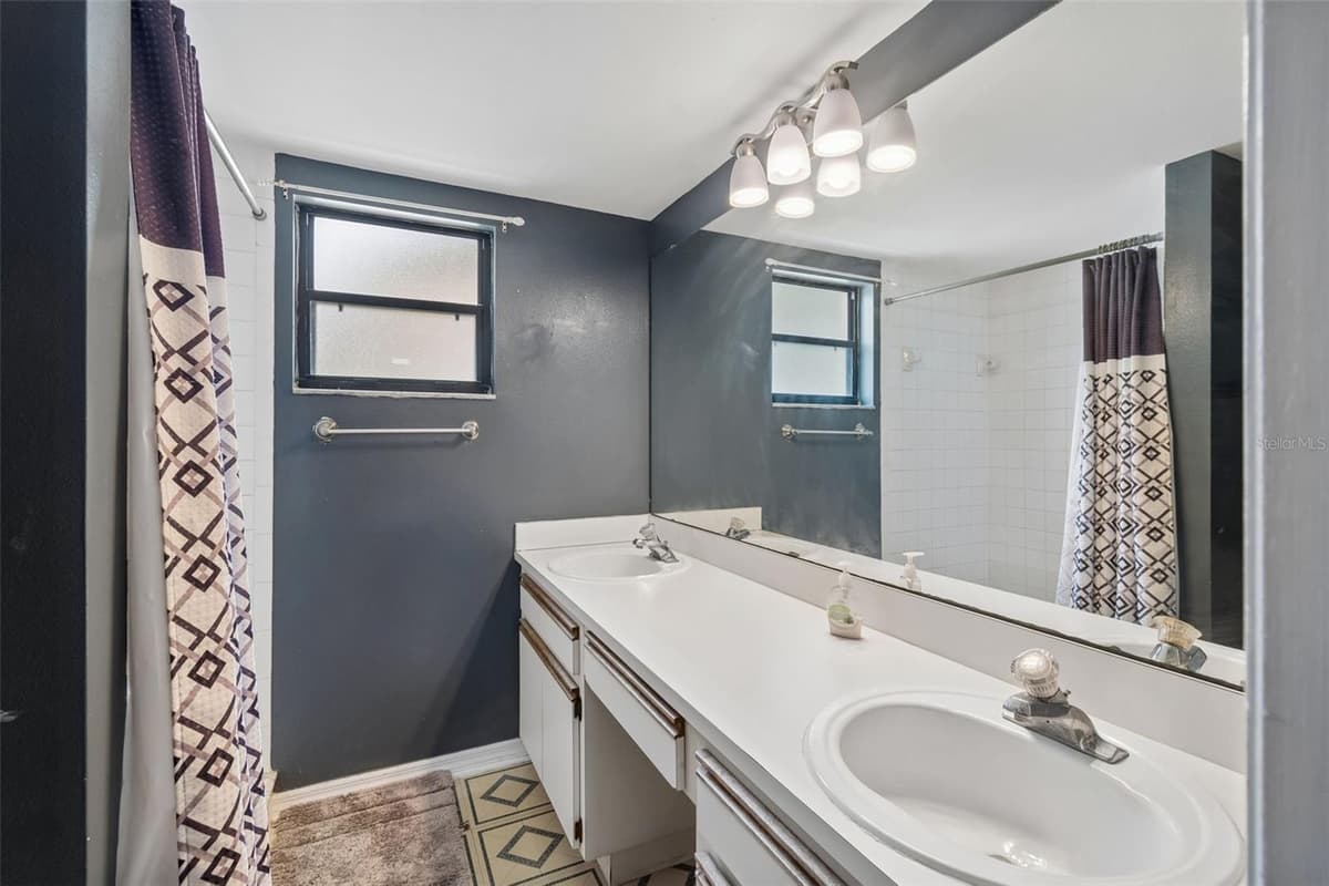 5485 FRIARSWAY DRIVE — photo 18 of 78