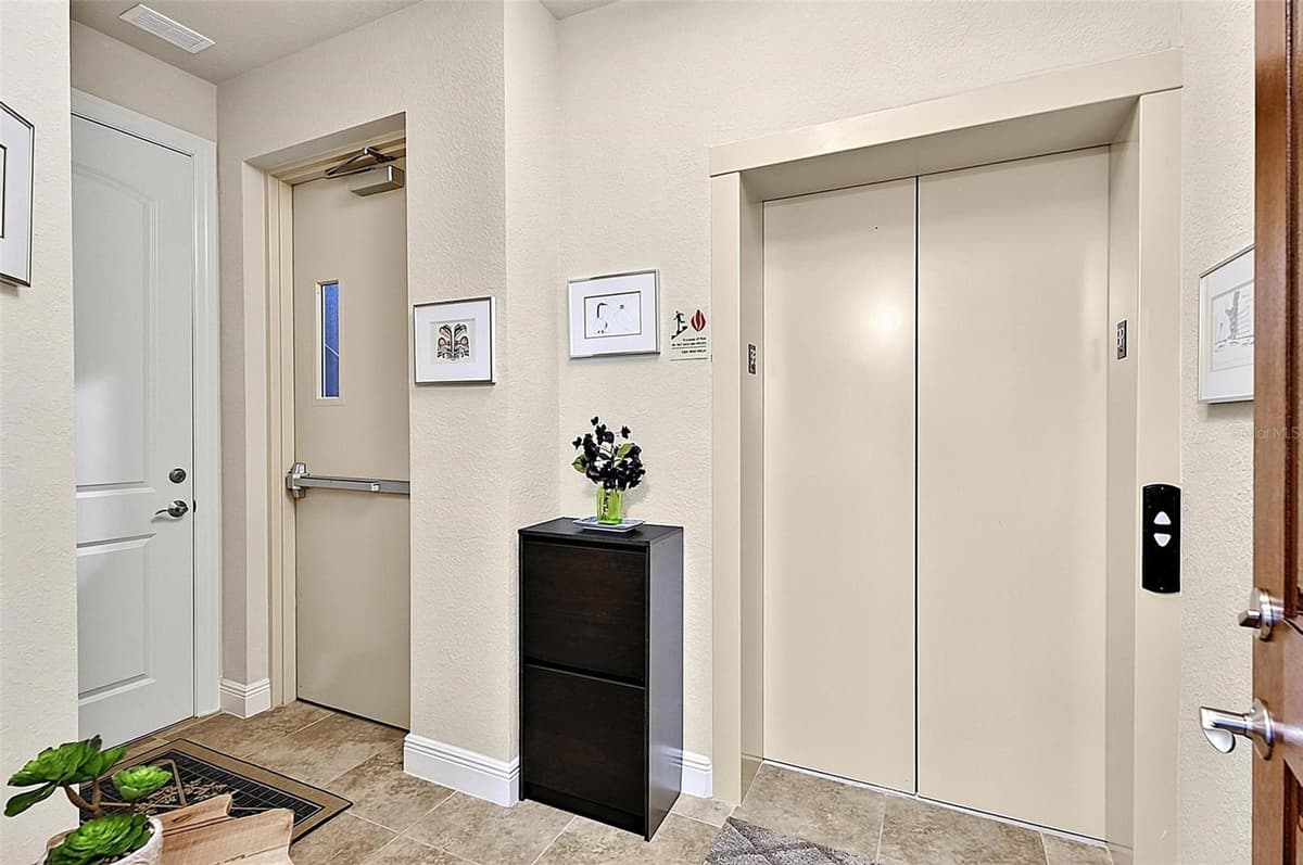 200 CEDAR COVE — photo 3 of 39