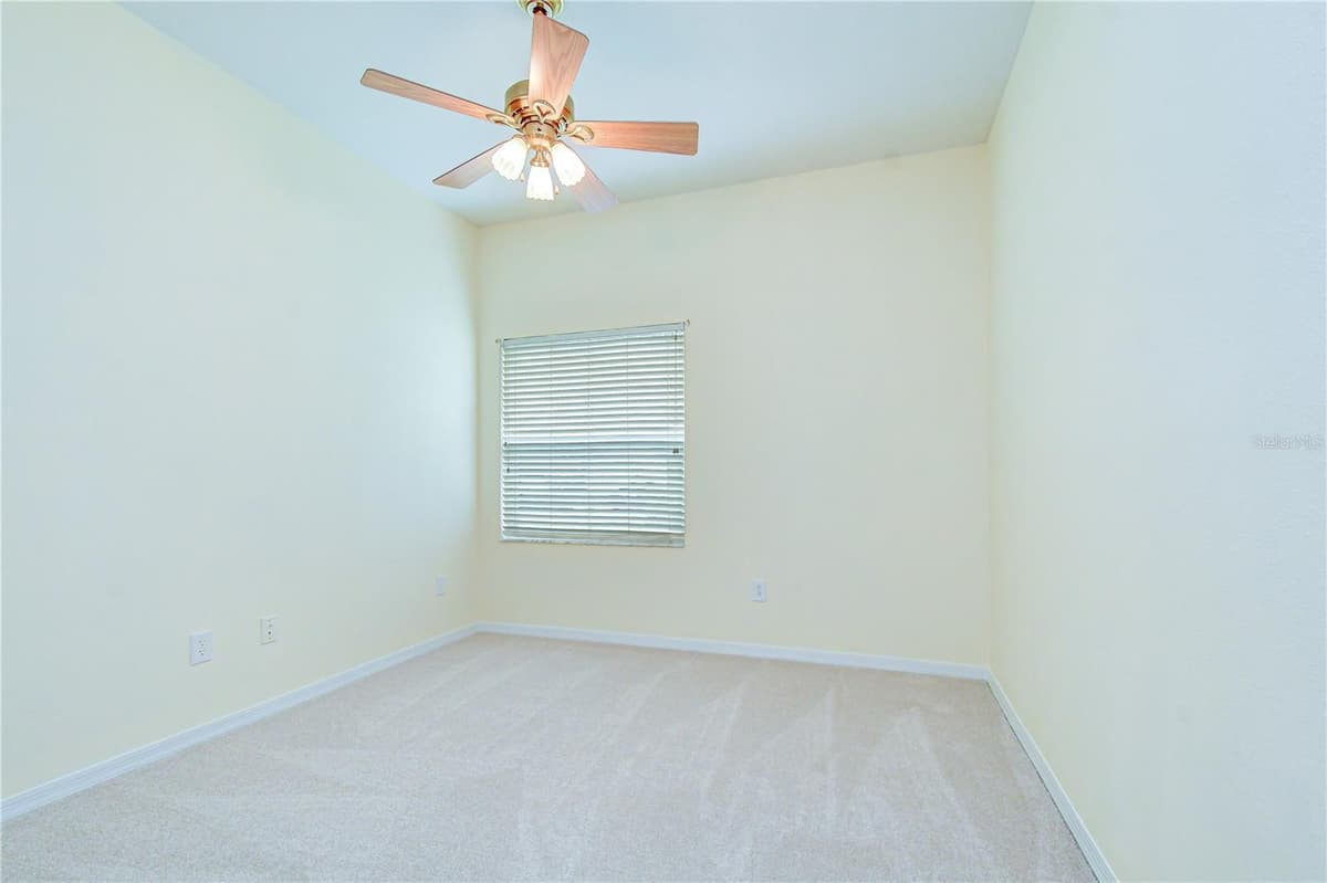 35235 JANINE DRIVE — photo 27 of 52