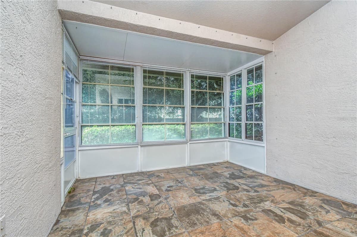 35235 JANINE DRIVE — photo 34 of 52