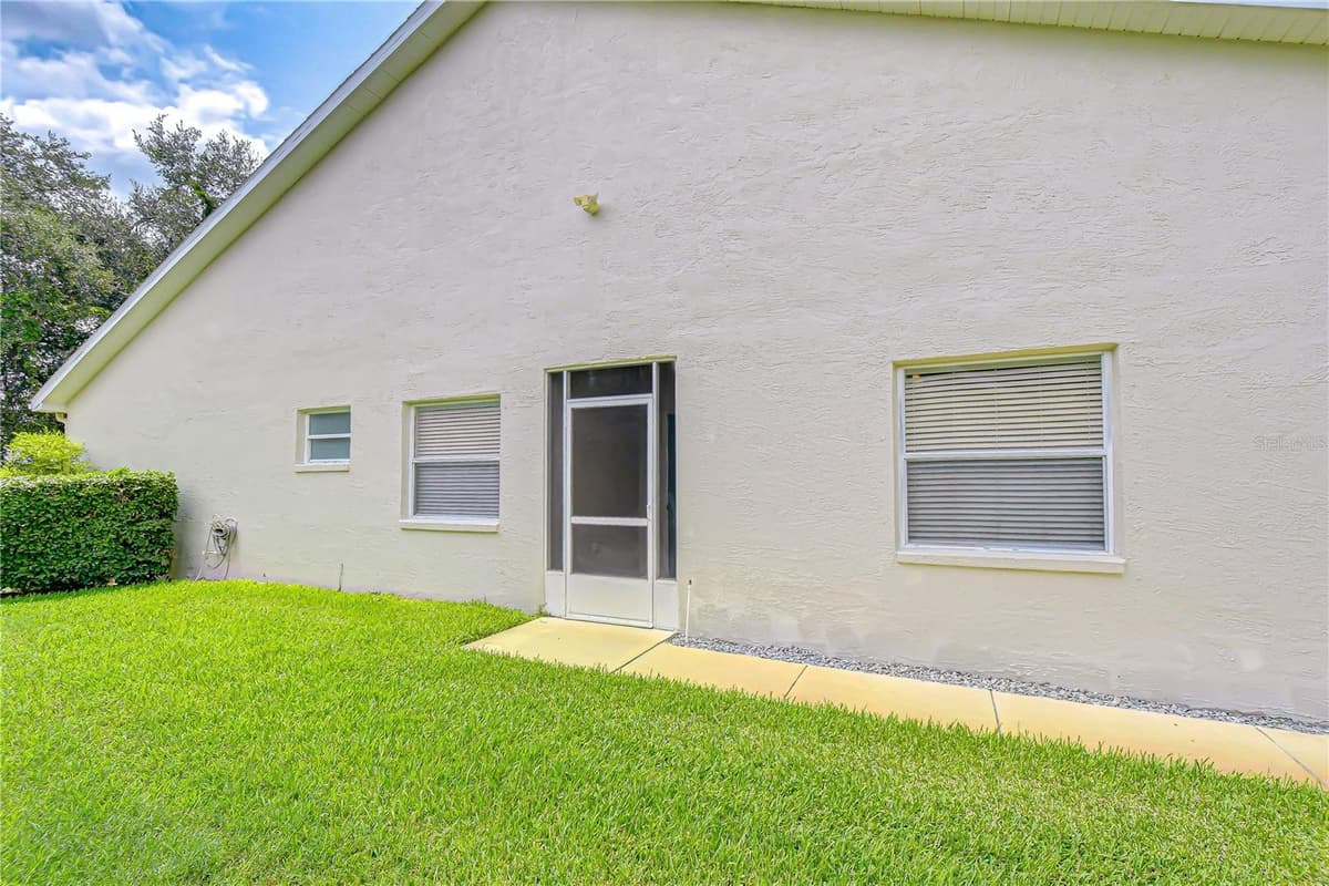 35235 JANINE DRIVE — photo 45 of 52
