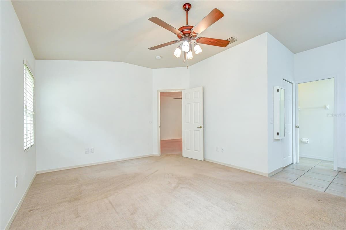 35235 JANINE DRIVE — photo 19 of 52