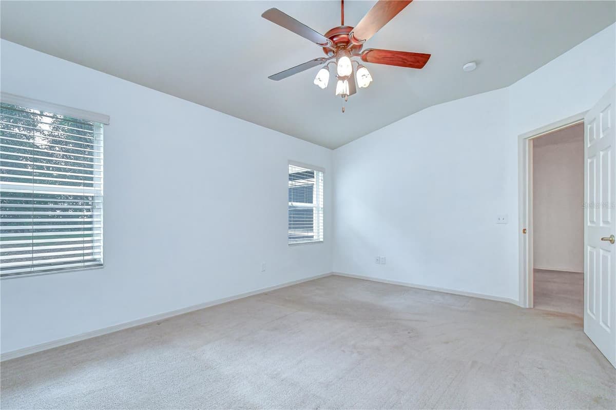 35235 JANINE DRIVE — photo 20 of 52