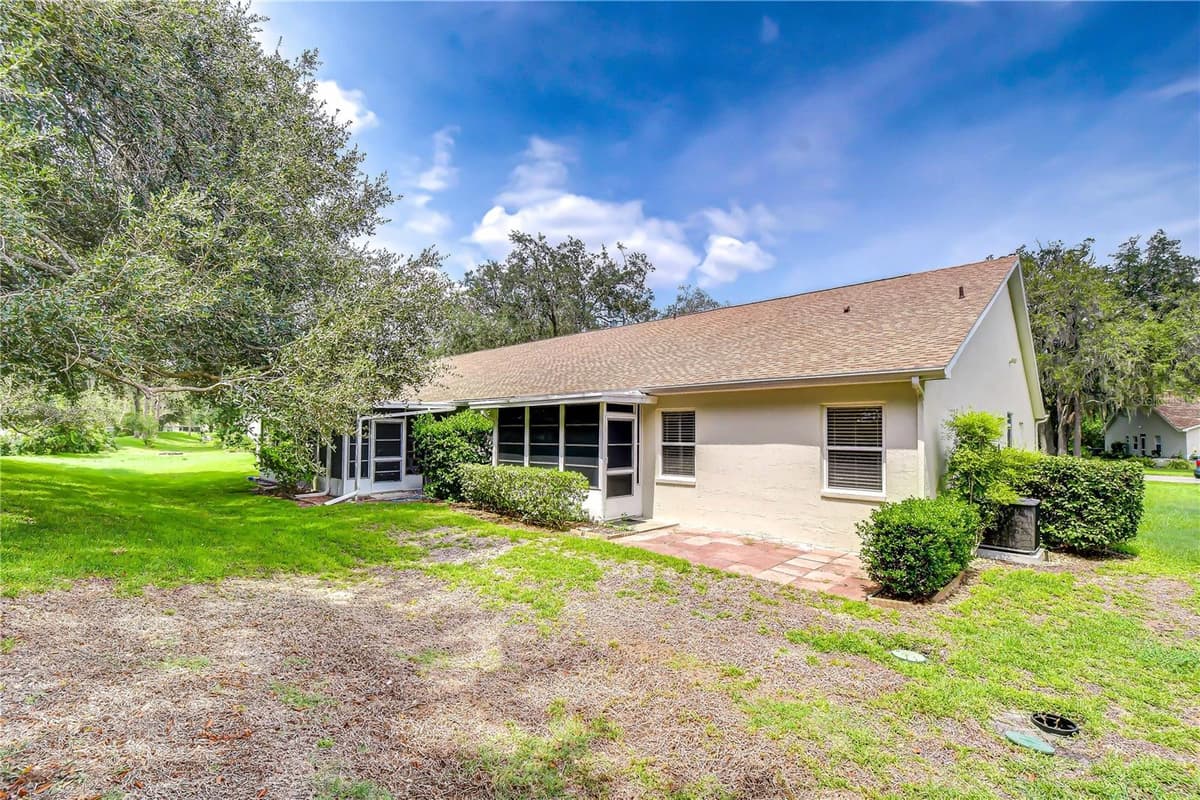 35235 JANINE DRIVE — photo 41 of 52