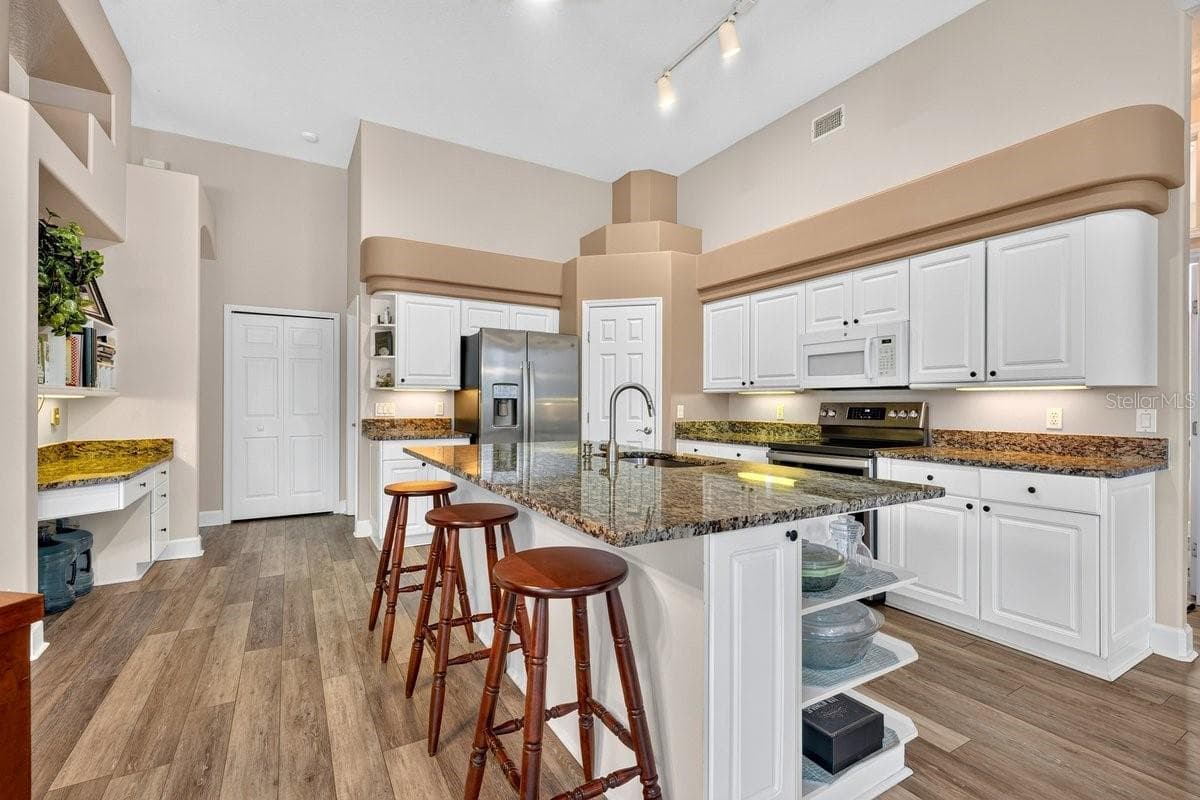 725 SEA DUCK DRIVE — photo 11 of 40