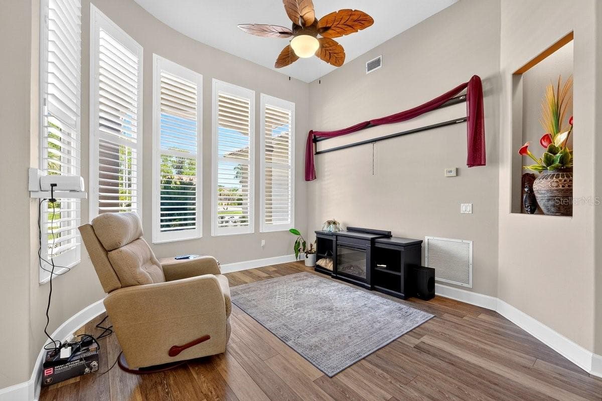725 SEA DUCK DRIVE — photo 7 of 40