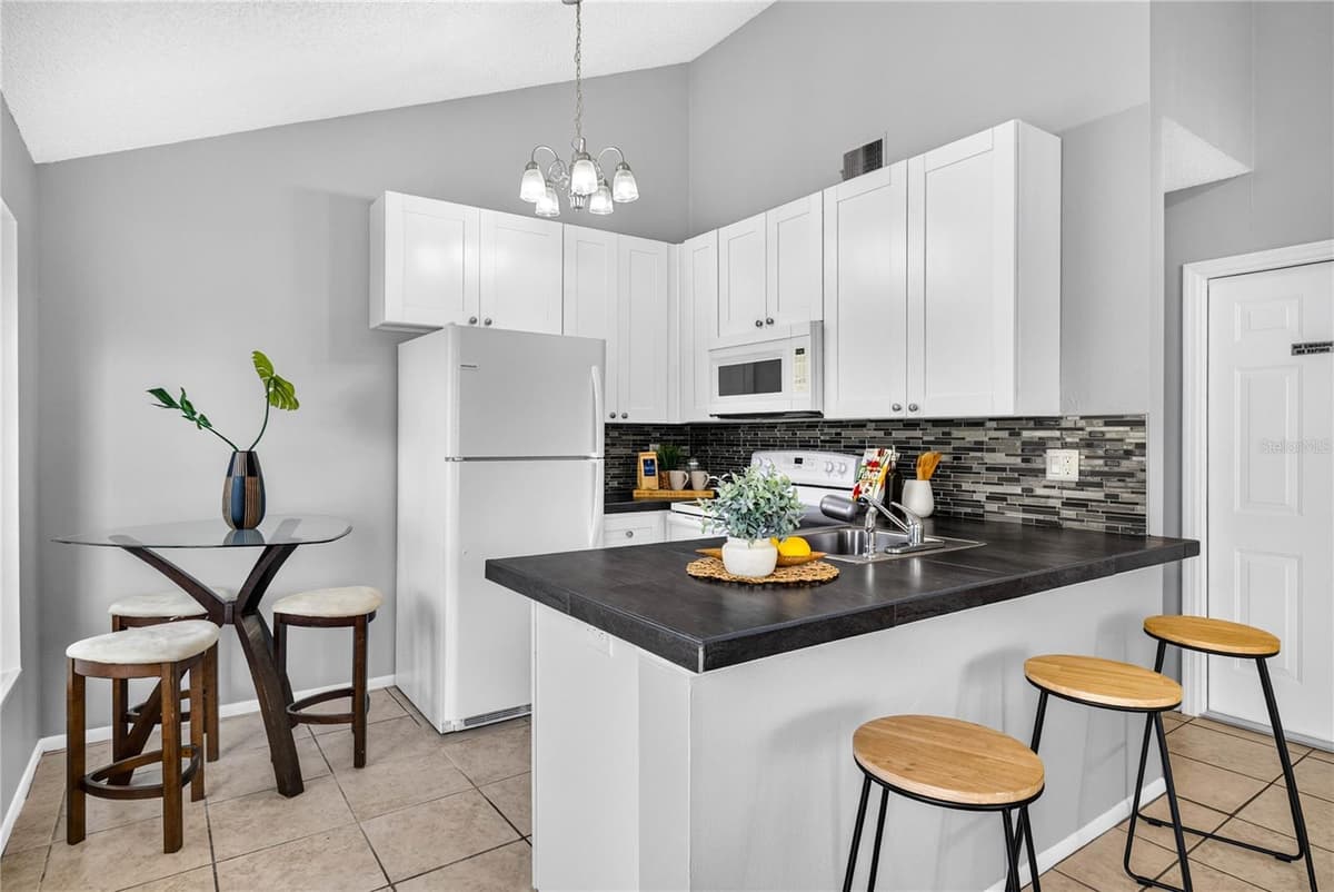 3610 SAMMY COURT — photo 13 of 45