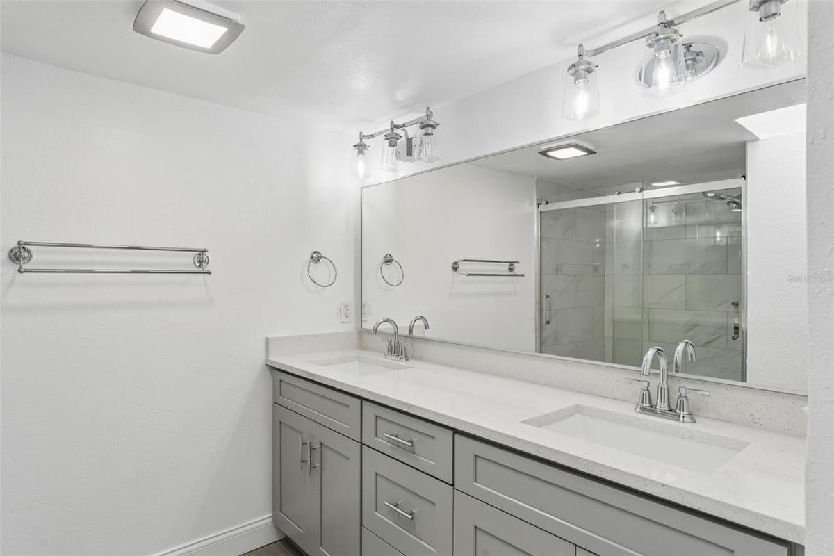1100 DELANEY AVENUE — photo 24 of 52