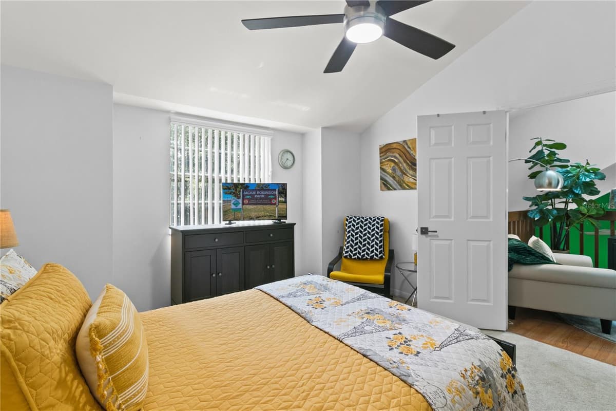 962 NEWCASTLE CIRCLE — photo 12 of 25