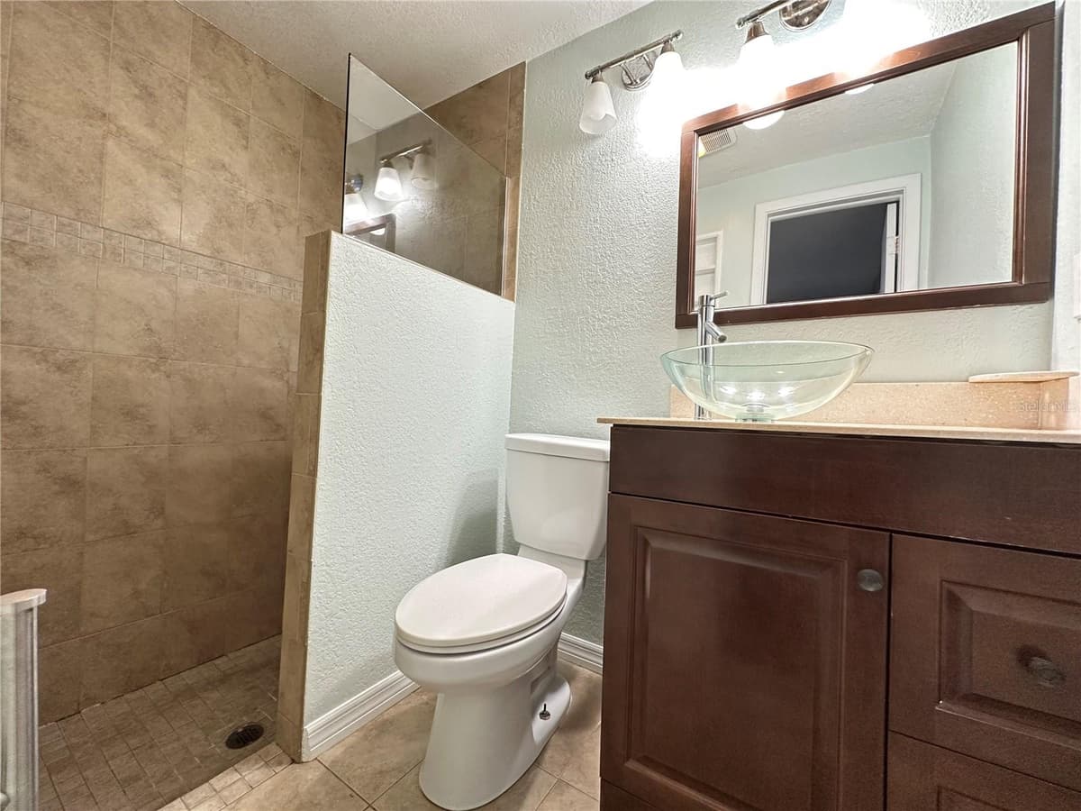 3313 BRIAR CLIFF DRIVE — photo 16 of 25