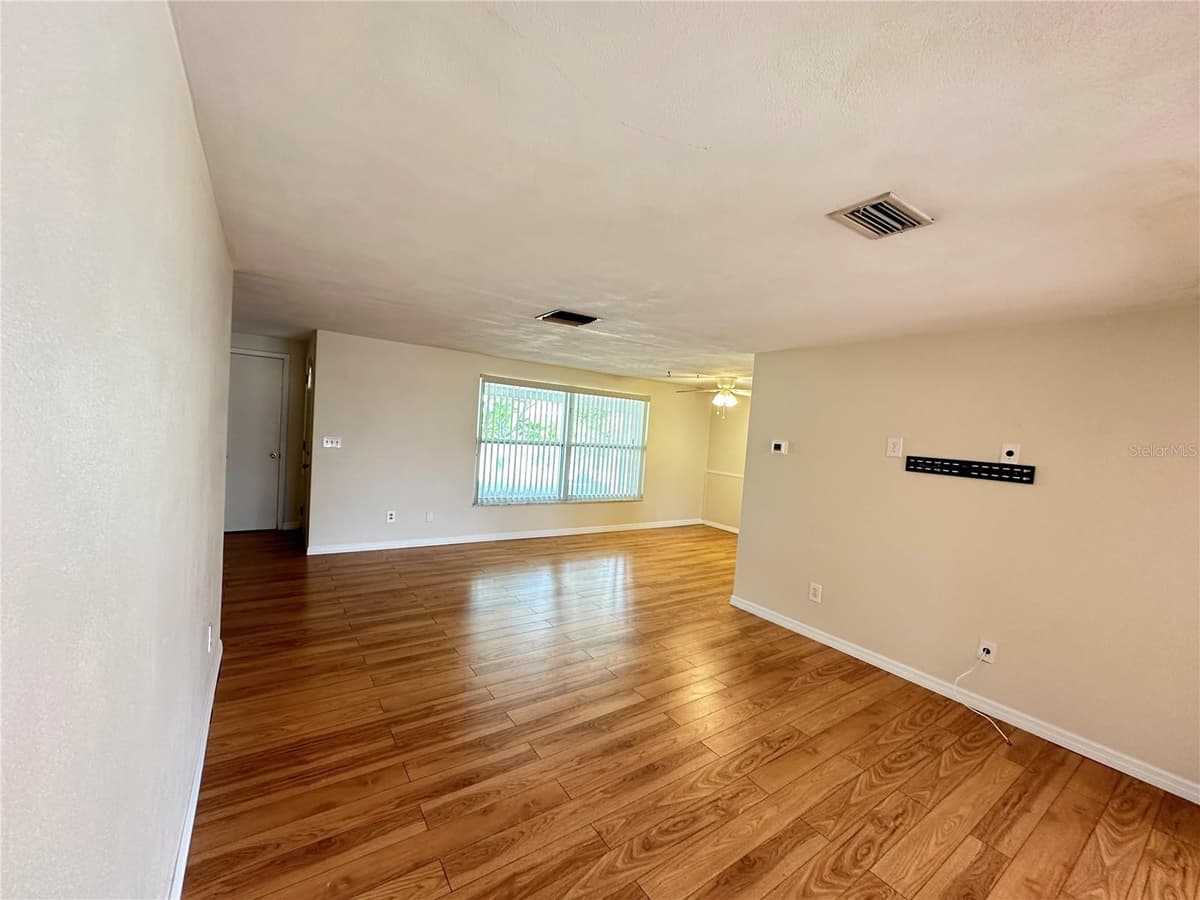 3313 BRIAR CLIFF DRIVE — photo 5 of 25