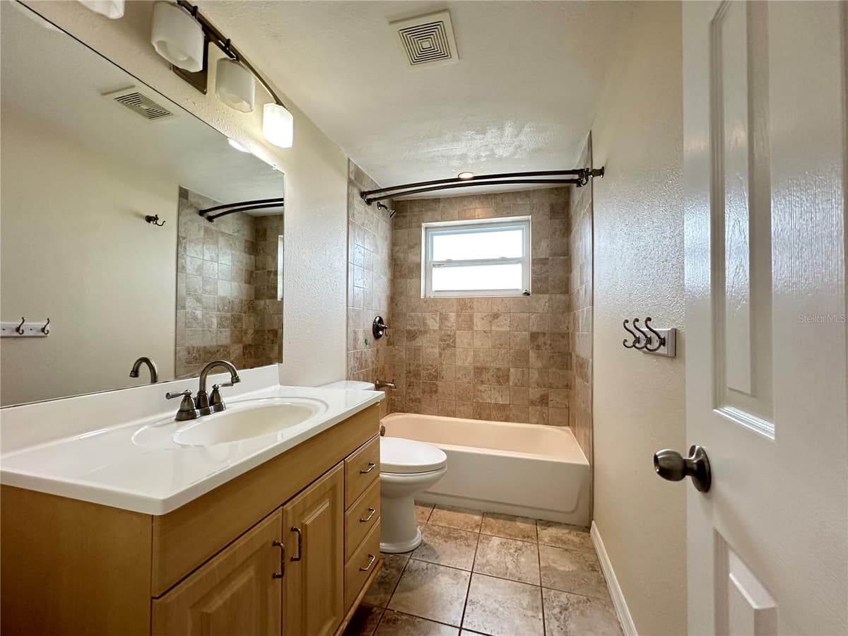 3313 BRIAR CLIFF DRIVE — photo 19 of 25