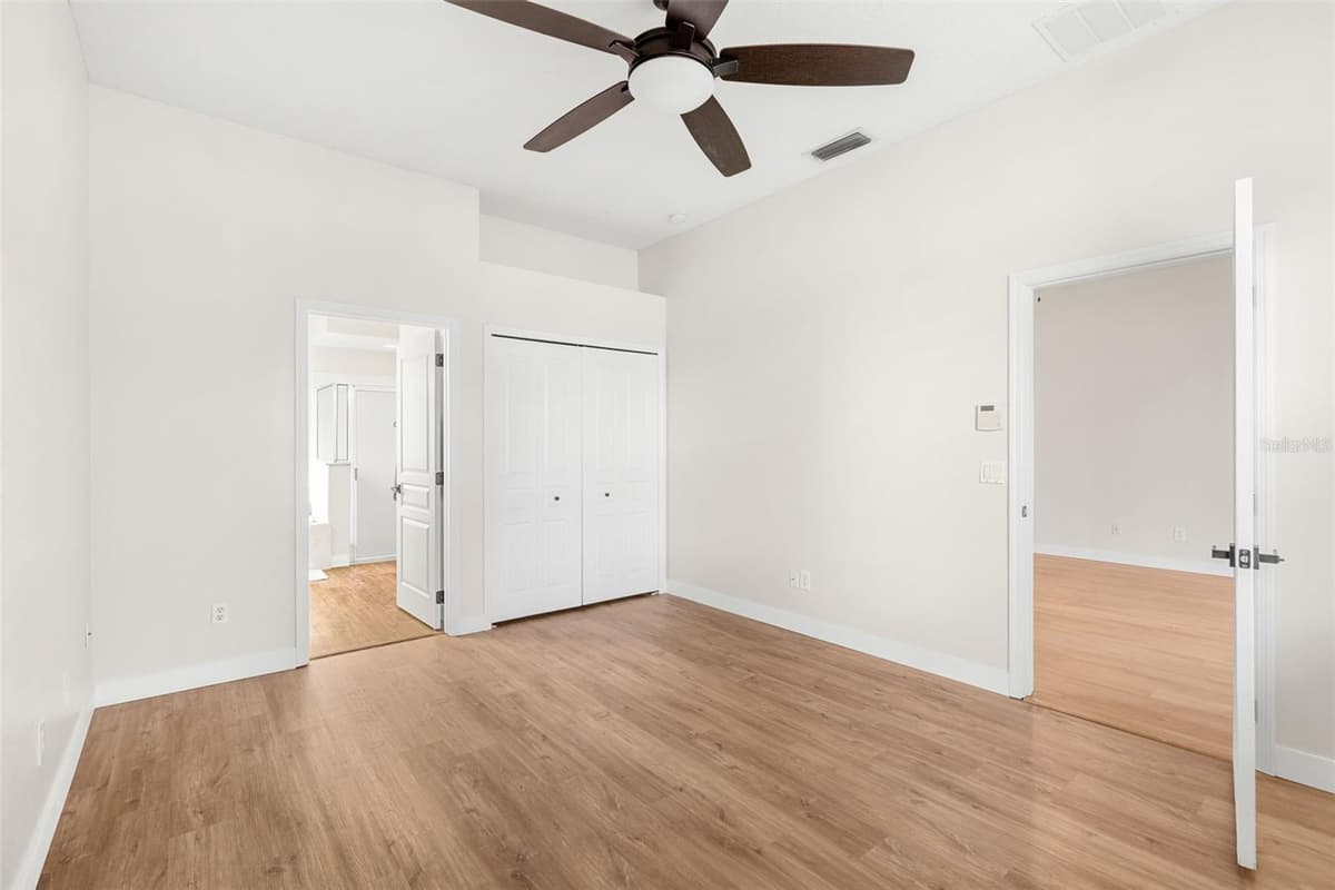 478 SYCAMORE SPRINGS STREET — photo 18 of 42