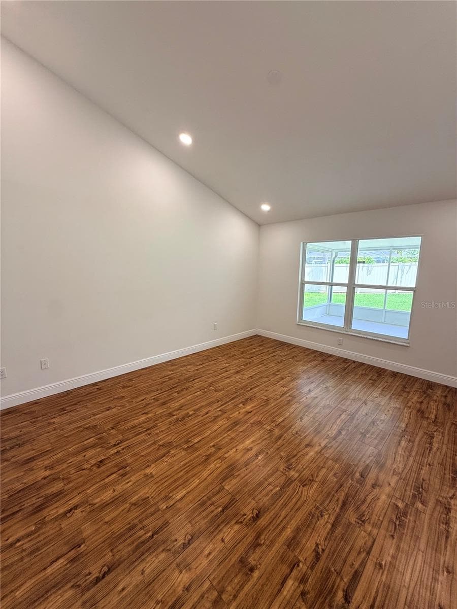 9207 MILL CIRCLE — photo 19 of 24