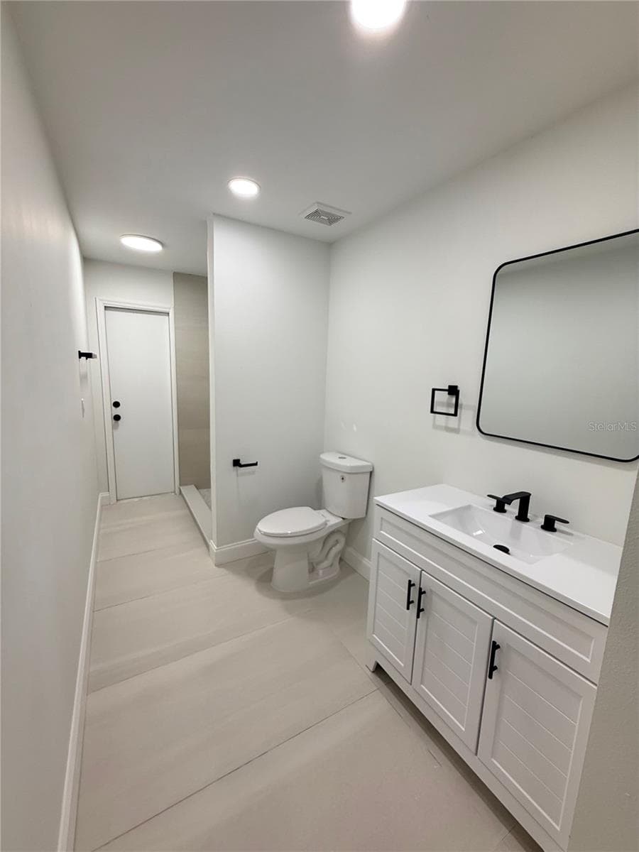 9207 MILL CIRCLE — photo 17 of 24