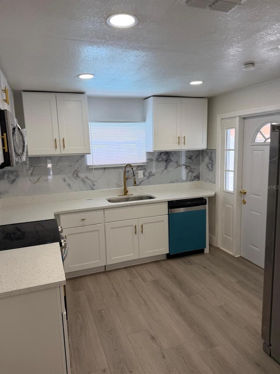 4416 COBIA DRIVE — photo 29 of 79