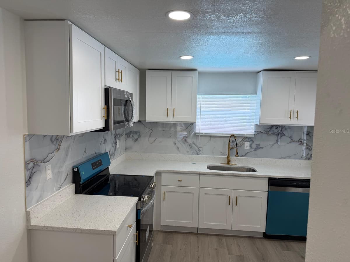 4416 COBIA DRIVE — photo 3 of 79