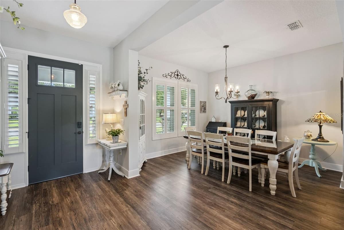 491 DELAWARE AVENUE — photo 3 of 54