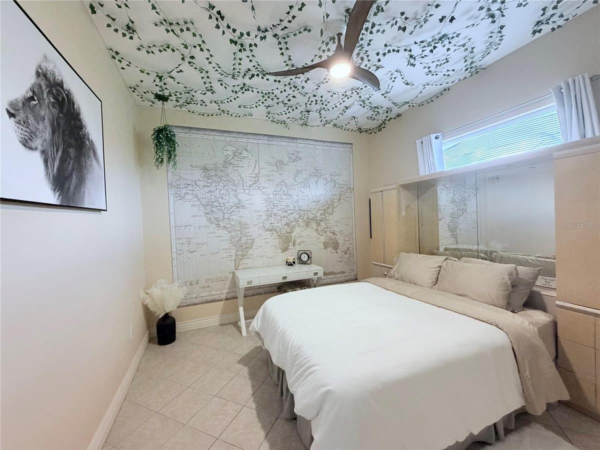 324 SANTURCE AVENUE — photo 23 of 41