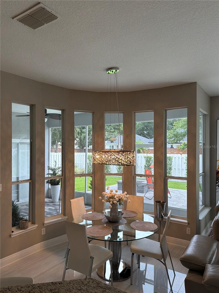 10133 FACET COURT — photo 4 of 20