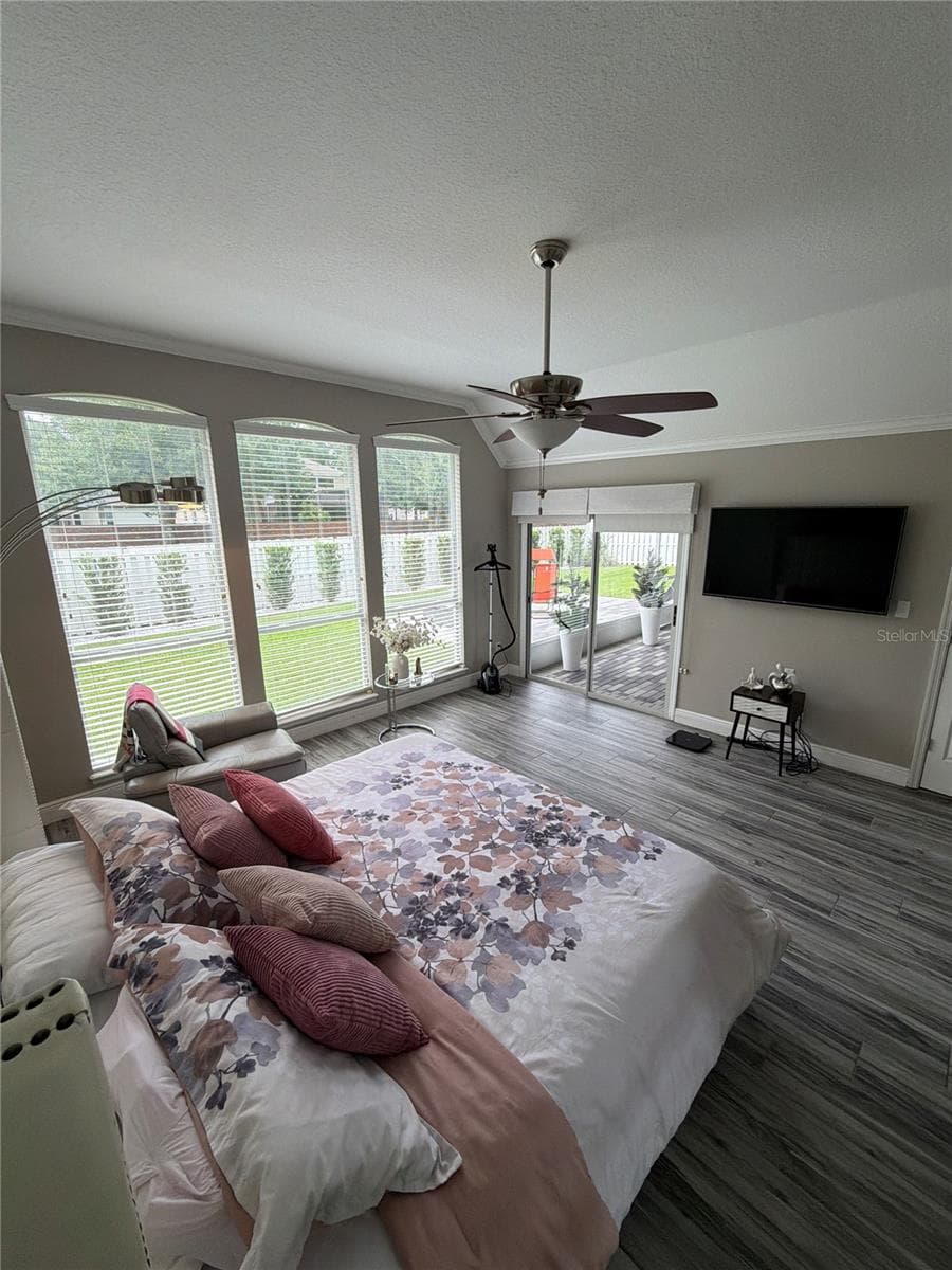 10133 FACET COURT — photo 14 of 20