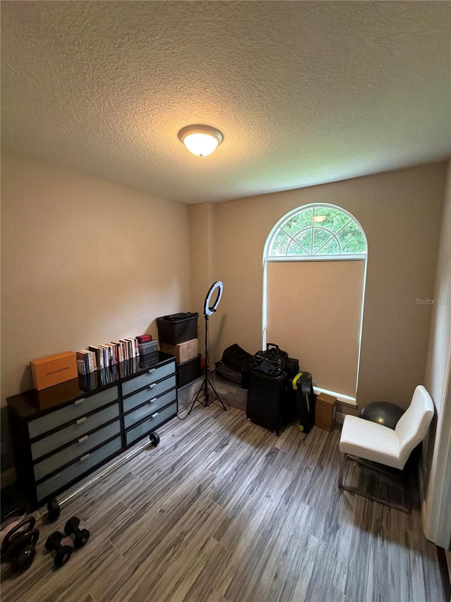 10133 FACET COURT — photo 12 of 20