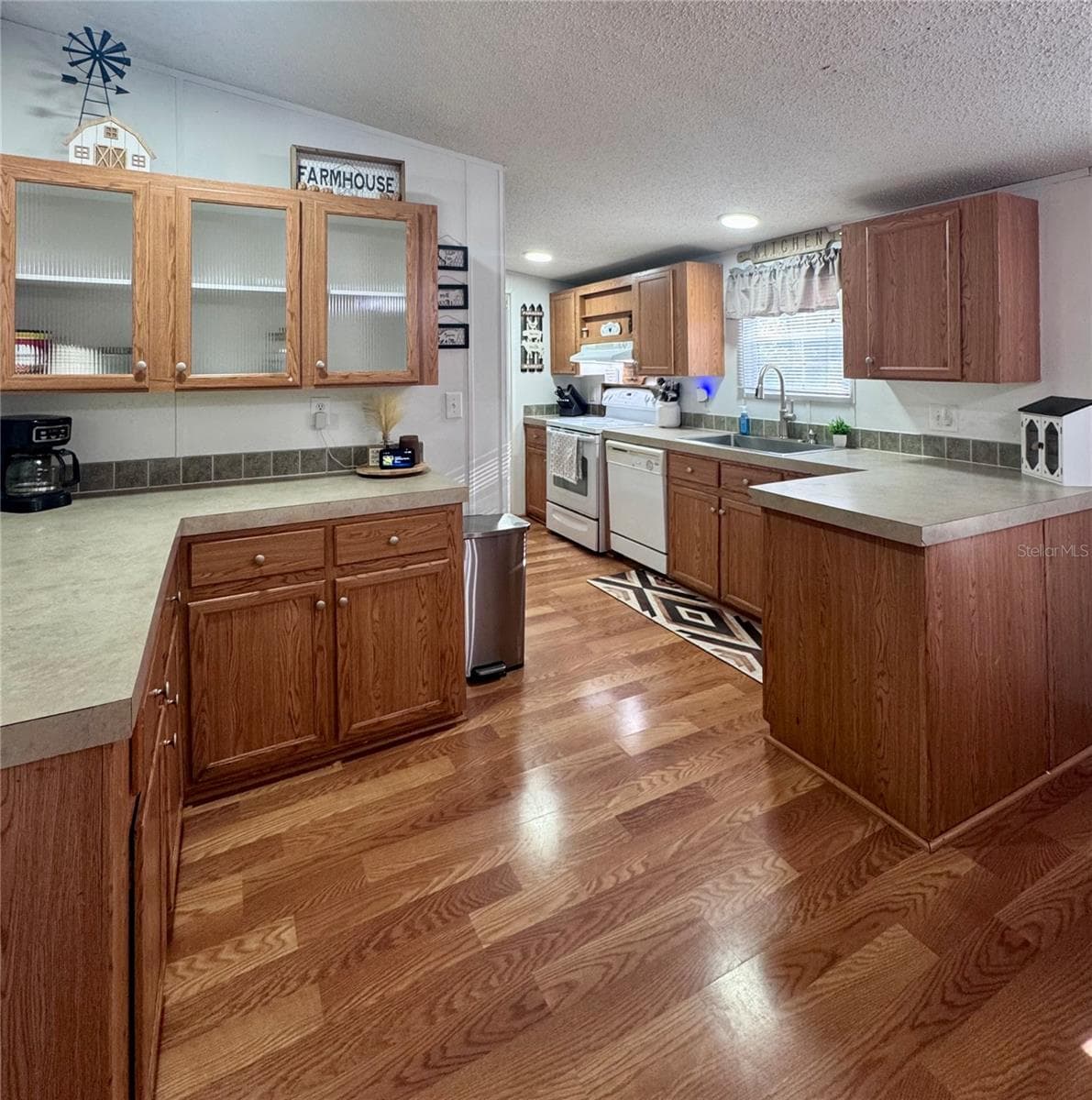 5080 CEDAR LANE — photo 4 of 39