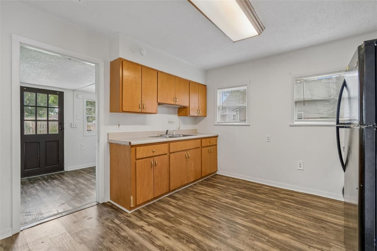1310 FRANKLIN STREET — photo 8 of 31