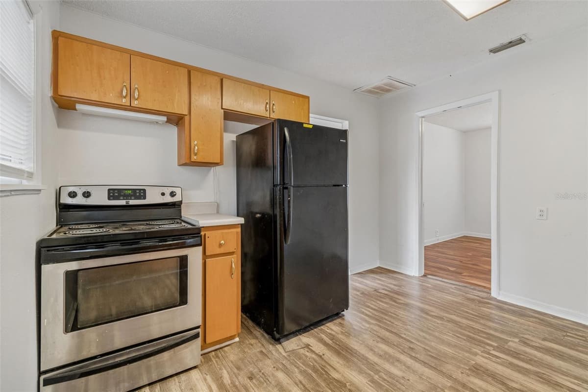 1310 FRANKLIN STREET — photo 10 of 31