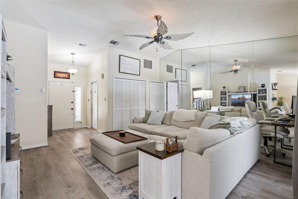 1552 COUGAR COURT — photo 3 of 20