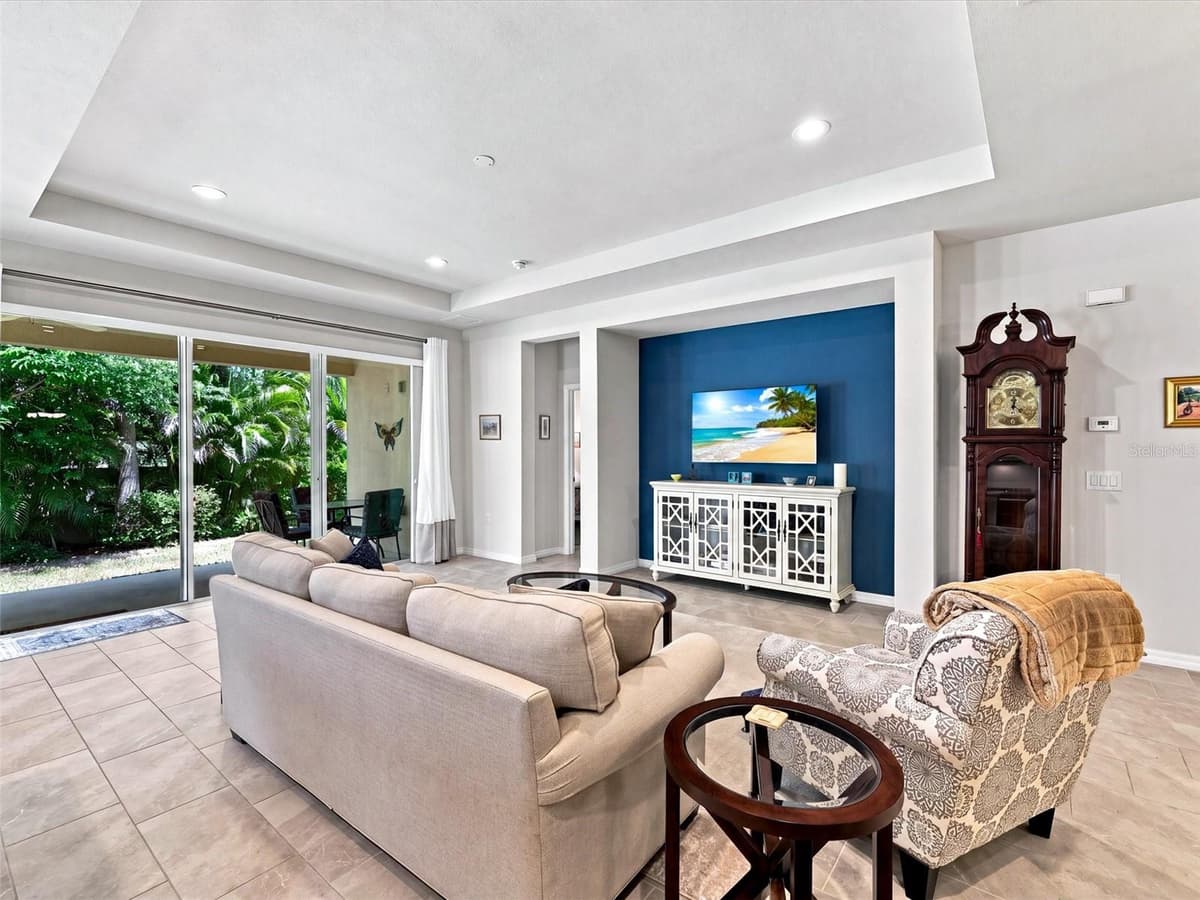 5133 ADMIRAL POINTE DRIVE — photo 10 of 64