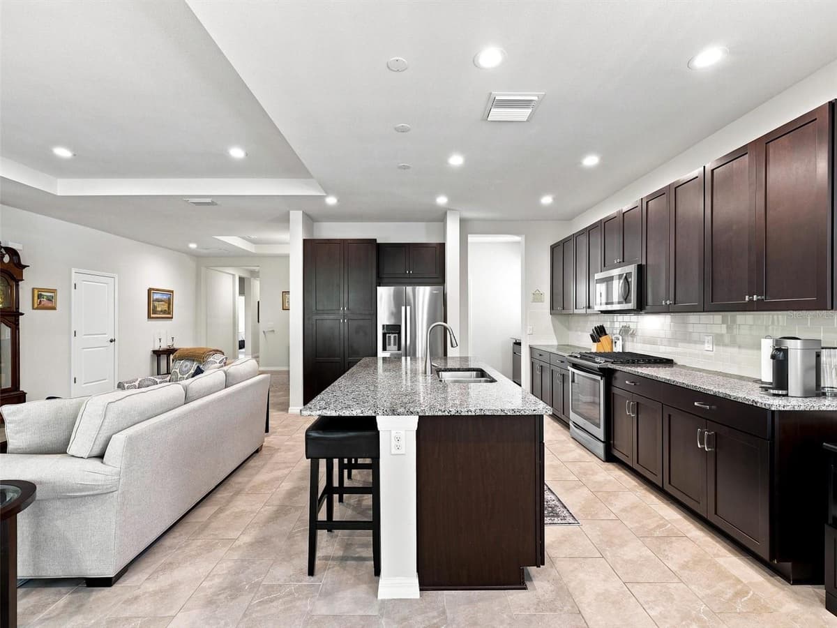 5133 ADMIRAL POINTE DRIVE — photo 15 of 64