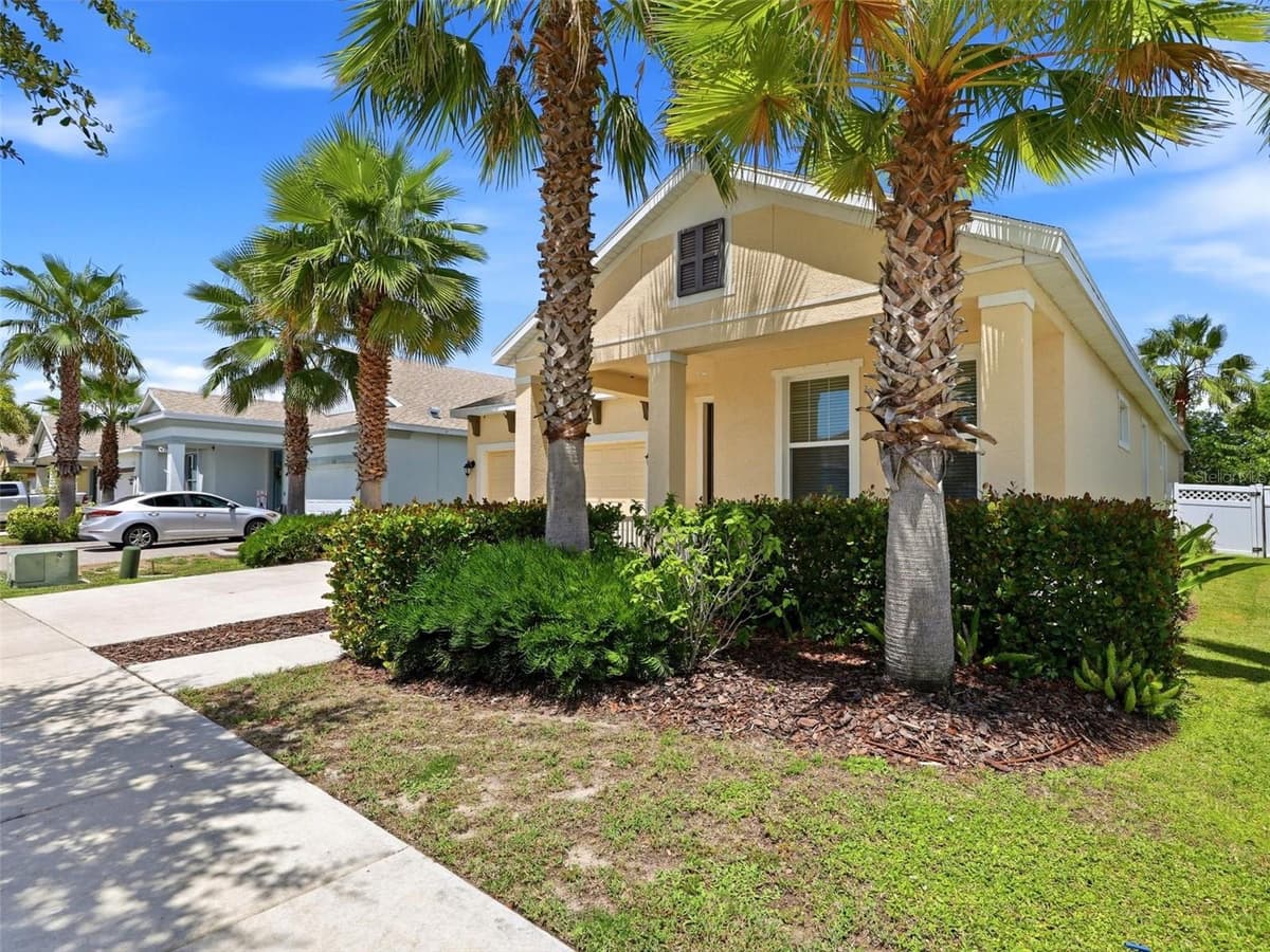 5133 ADMIRAL POINTE DRIVE — photo 4 of 64