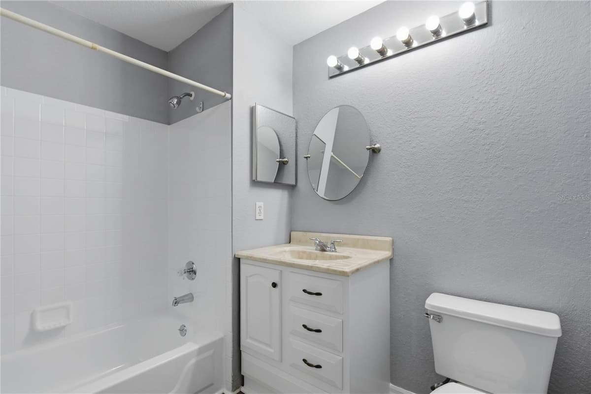 7605 PISSARRO DRIVE — photo 3 of 10